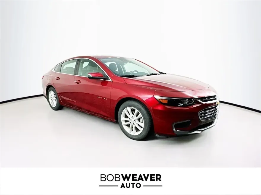 2017 Chevrolet Malibu photo 1