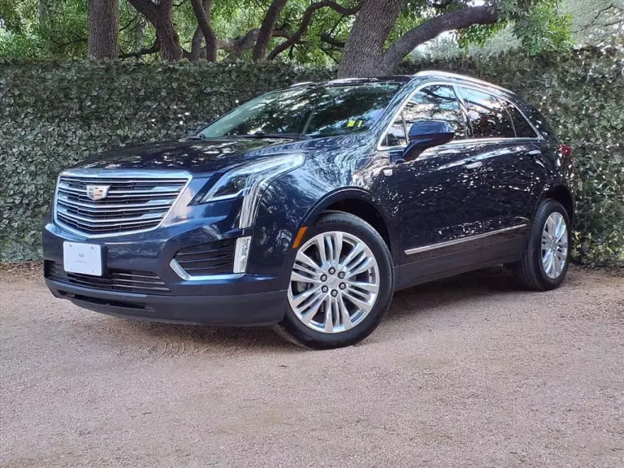 2017 Cadillac XT5 Premium Luxury photo 1