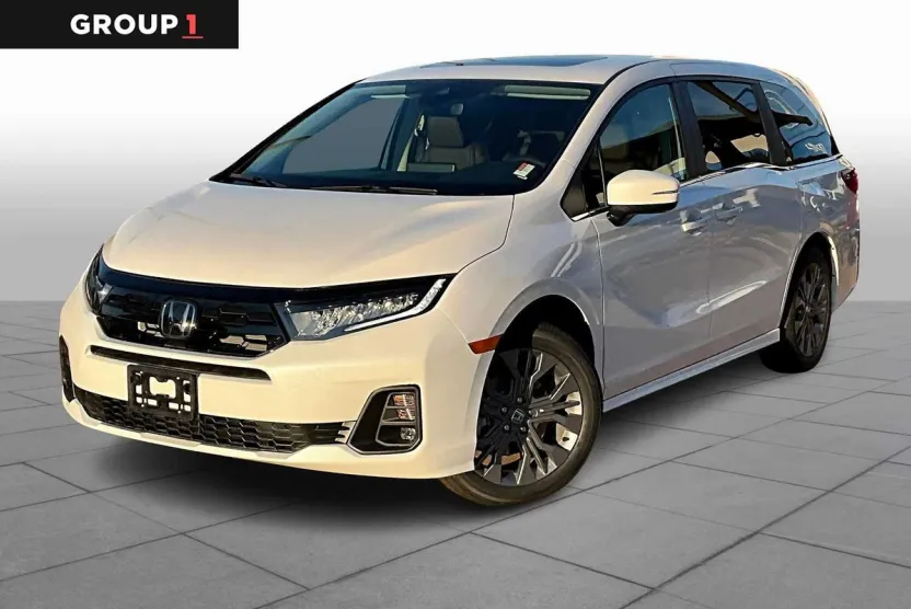 2025 Honda Odyssey Touring photo 1