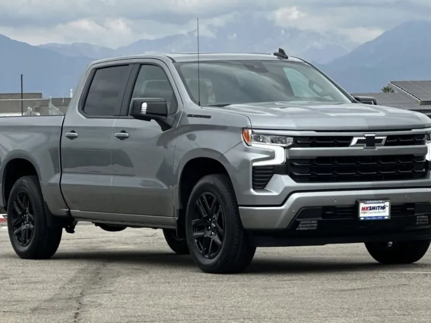 2026 Chevrolet Silverado 1500 RST photo 1