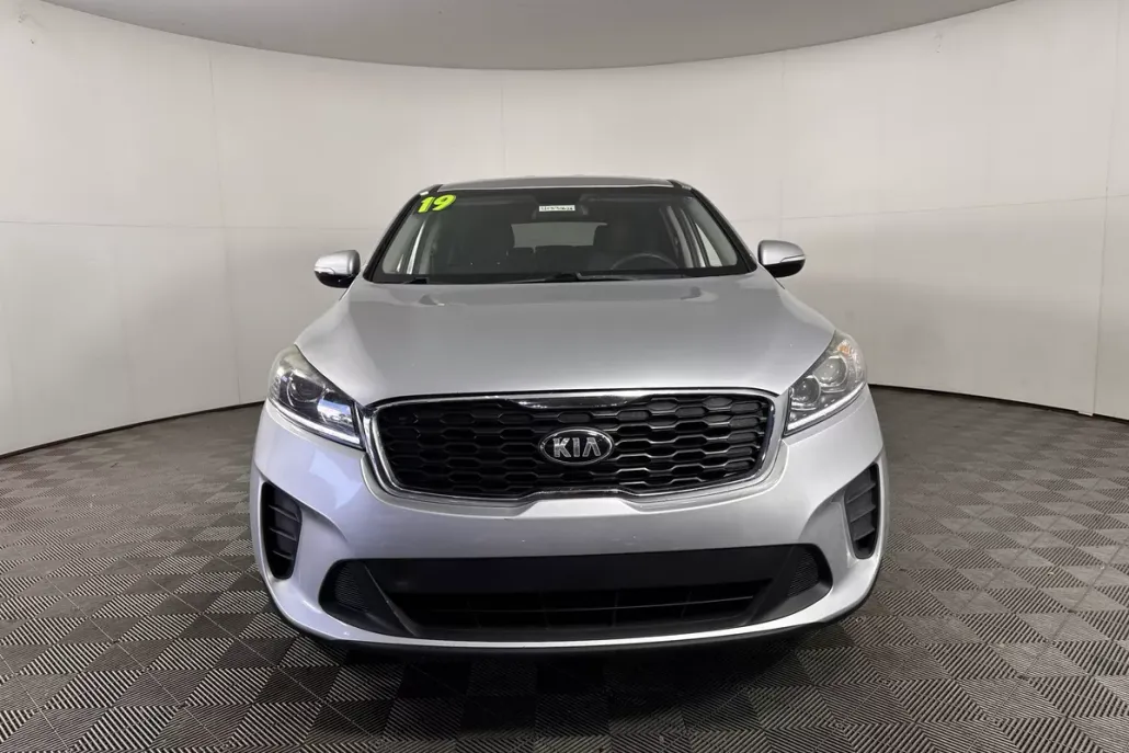2019 Kia Sorento LX V6 photo 1