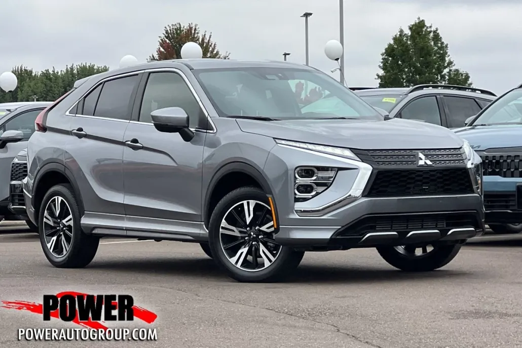 2024 Mitsubishi Eclipse Cross SE photo 1