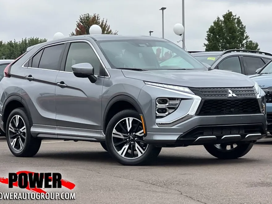 2024 Mitsubishi Eclipse Cross SE photo 1