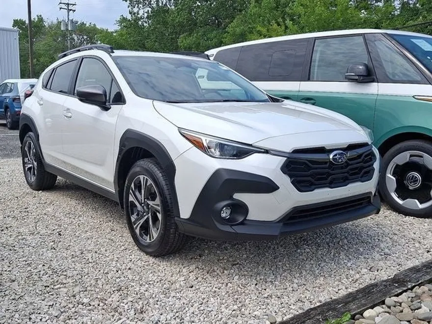 2025 Subaru Crosstrek Premium photo 1