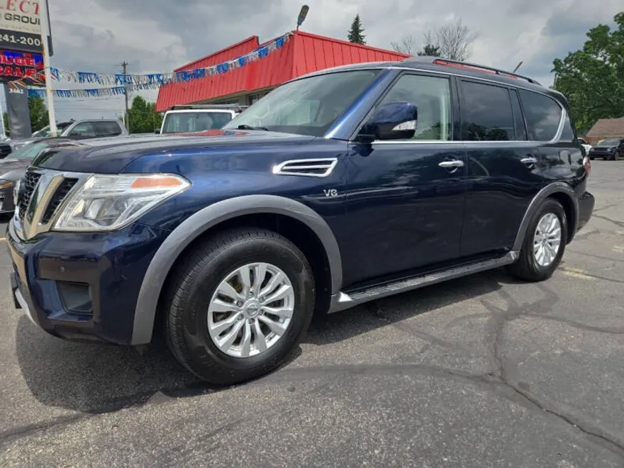 2018 Nissan Armada SV photo 1