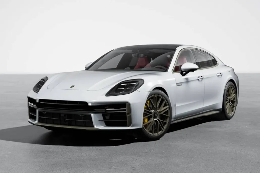2026 Porsche Panamera Turbo S E-Hybrid photo 1