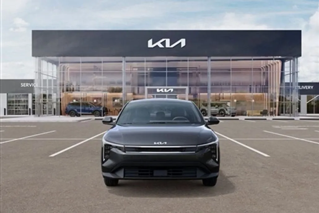 2025 Kia K4 LX photo 1