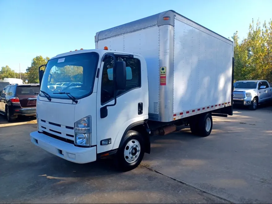 2015 Isuzu NPR photo 1