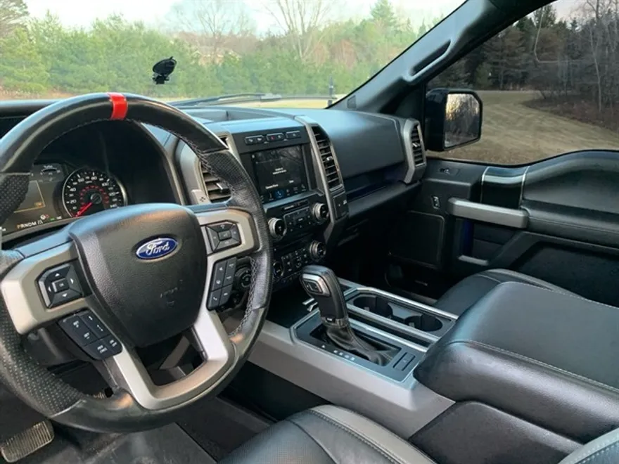 2017 Ford F-150 Raptor photo 13