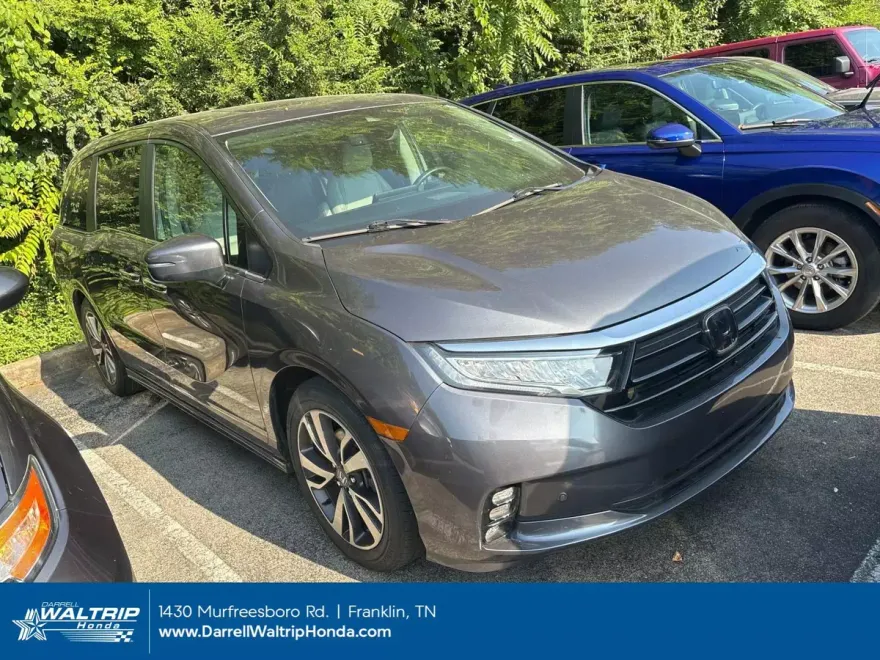 2023 Honda Odyssey Touring photo 1