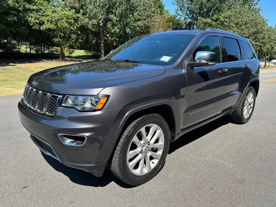 2017 Jeep Grand Cherokee Limited photo 1