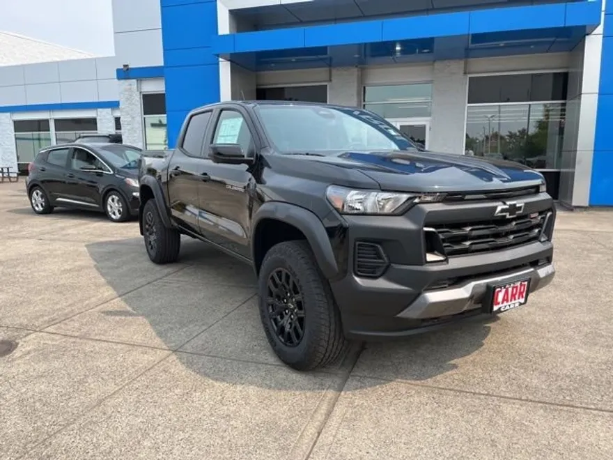 2026 Chevrolet Colorado Trail Boss photo 1