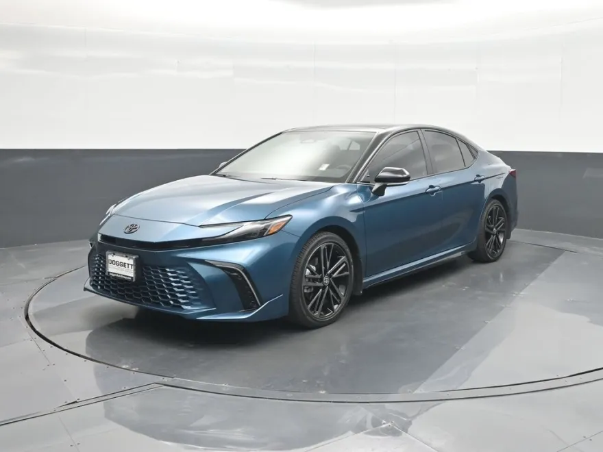 2025 Toyota Camry XSE photo 1