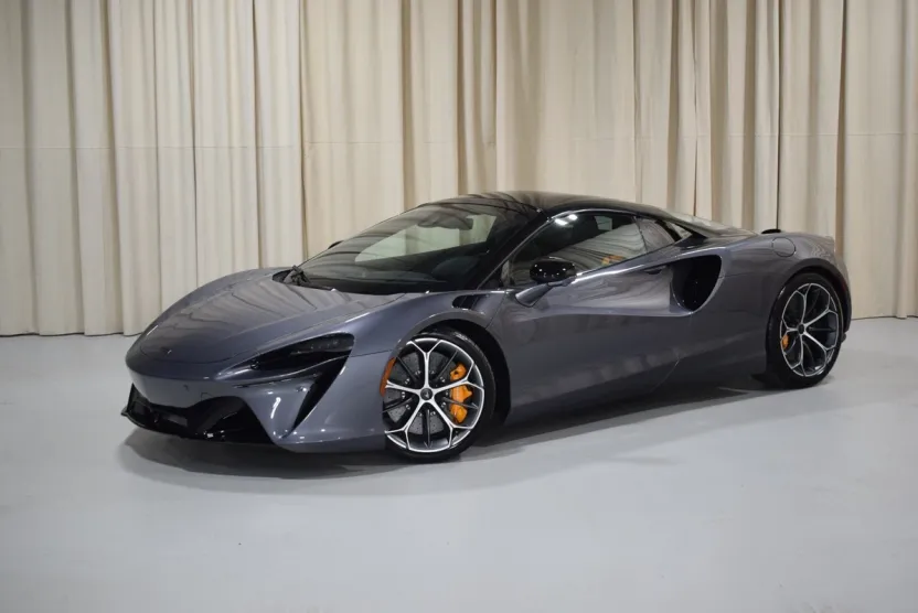 2025 Mclaren ARTURA photo 1