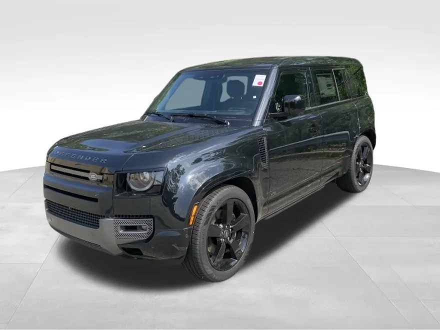 2025 Land Rover Defender 110 V8 photo 1
