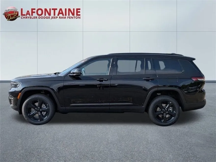 2025 Jeep Grand Cherokee Limited photo 1