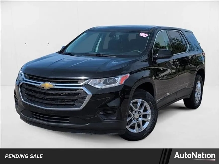 2020 Chevrolet Traverse LS photo 1