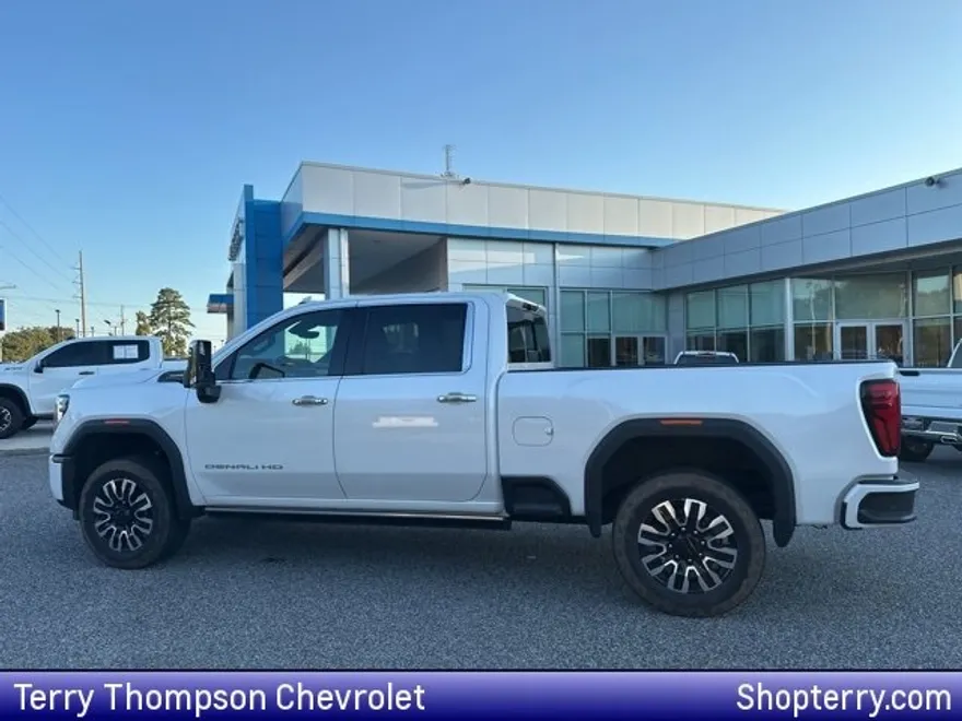 2024 Gmc Sierra 2500 HD Denali Ultimate photo 1