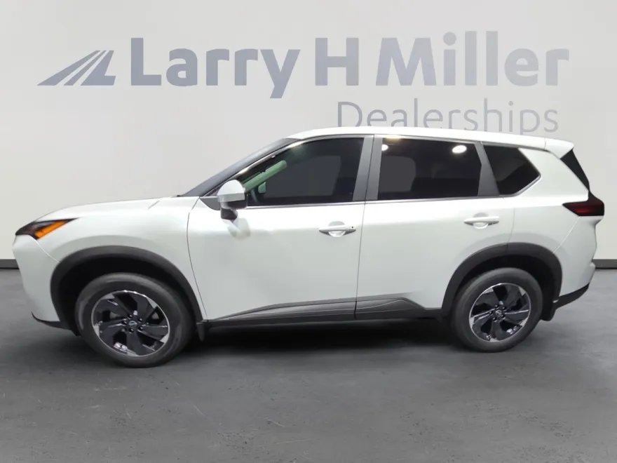 2026 Nissan Rogue SV photo 1