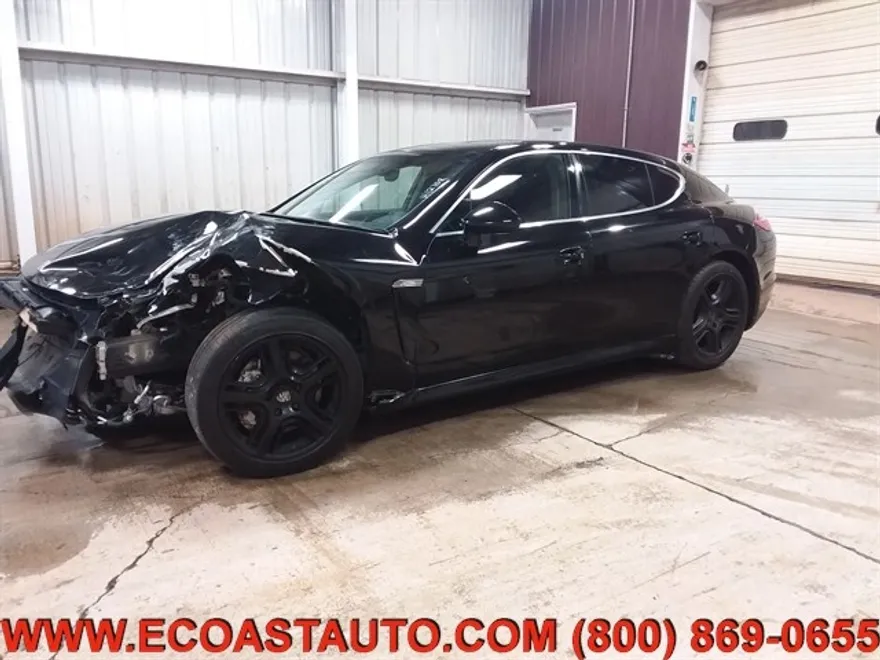 2010 Porsche Panamera S photo 1