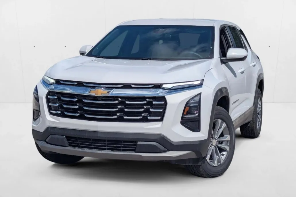 2026 Chevrolet Equinox LT photo 1