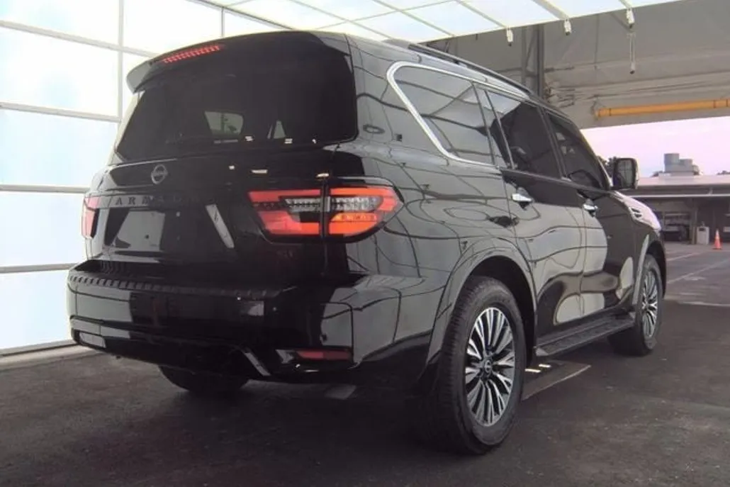 2024 Nissan Armada SL photo 1