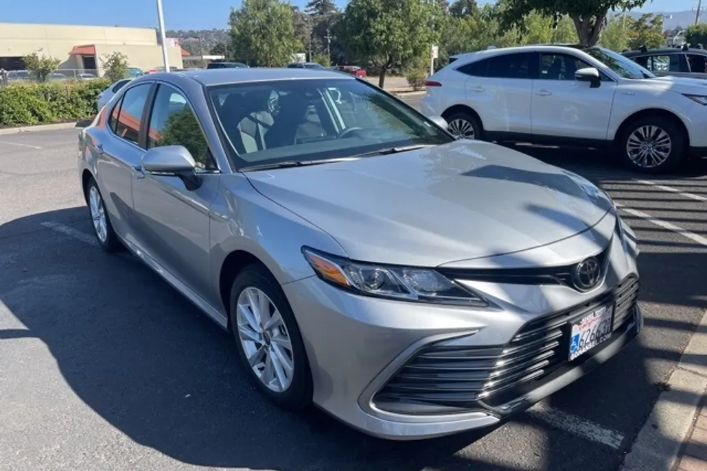 2024 Toyota Camry LE photo 1