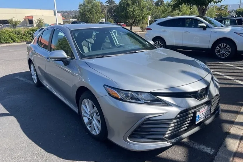 2024 Toyota Camry LE photo 1