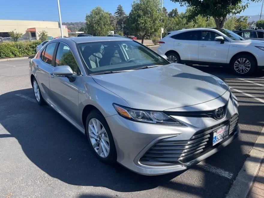 2024 Toyota Camry LE photo 1