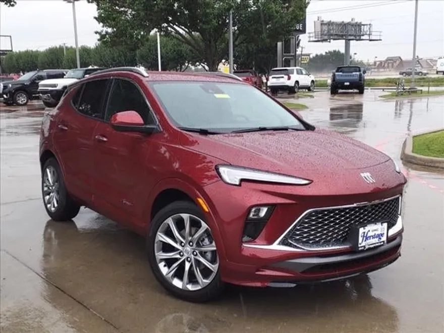 2025 Buick Encore GX Avenir photo 1