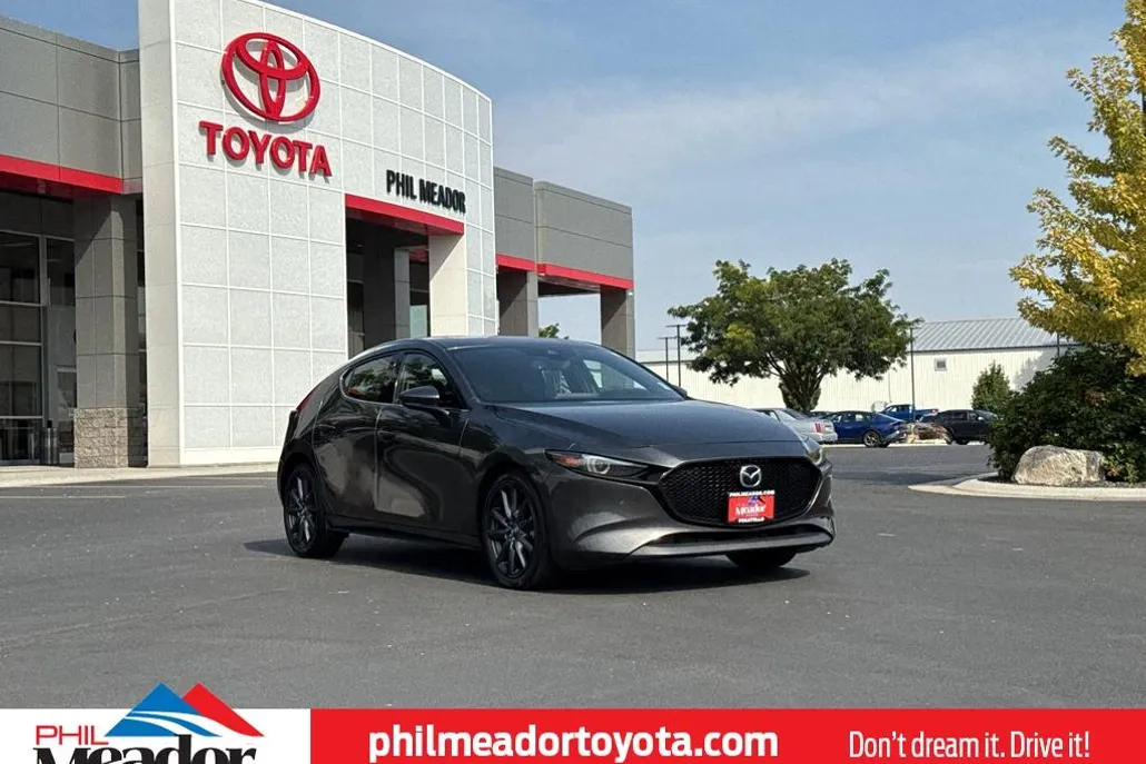 2021 Mazda Mazda3 Premium Hatchback photo 1