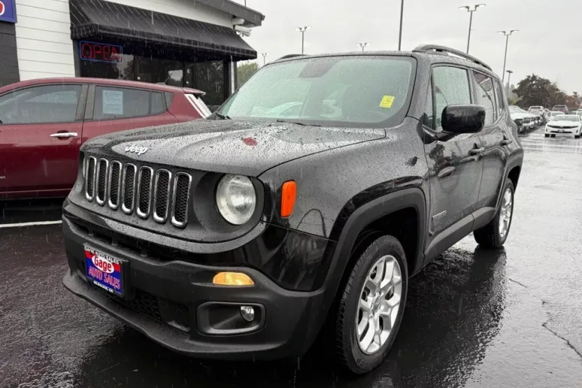 2015 Jeep Renegade Latitude photo 1