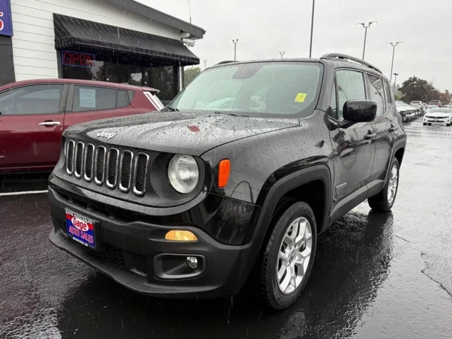 2015 Jeep Renegade Latitude photo 1