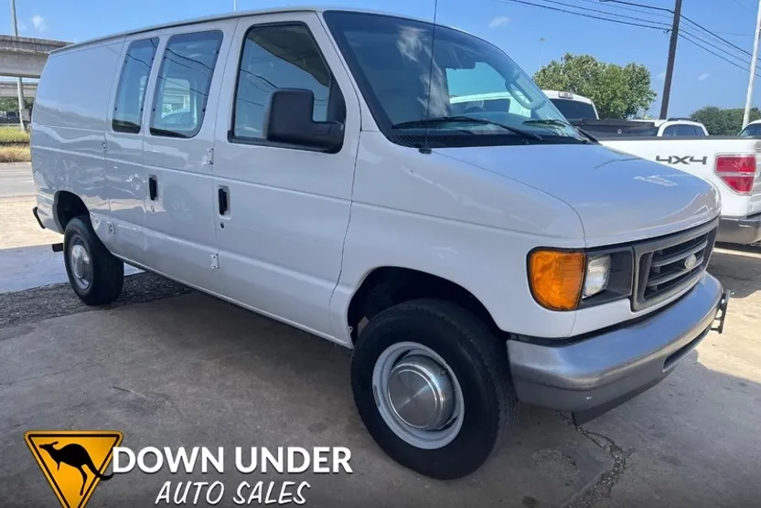 2006 Ford E-250 photo 1