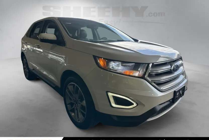 2017 Ford Edge Titanium photo 1