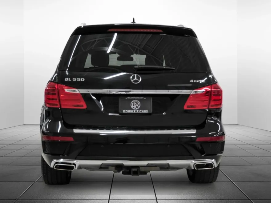 2015 Mercedes Benz GL 550 photo 1