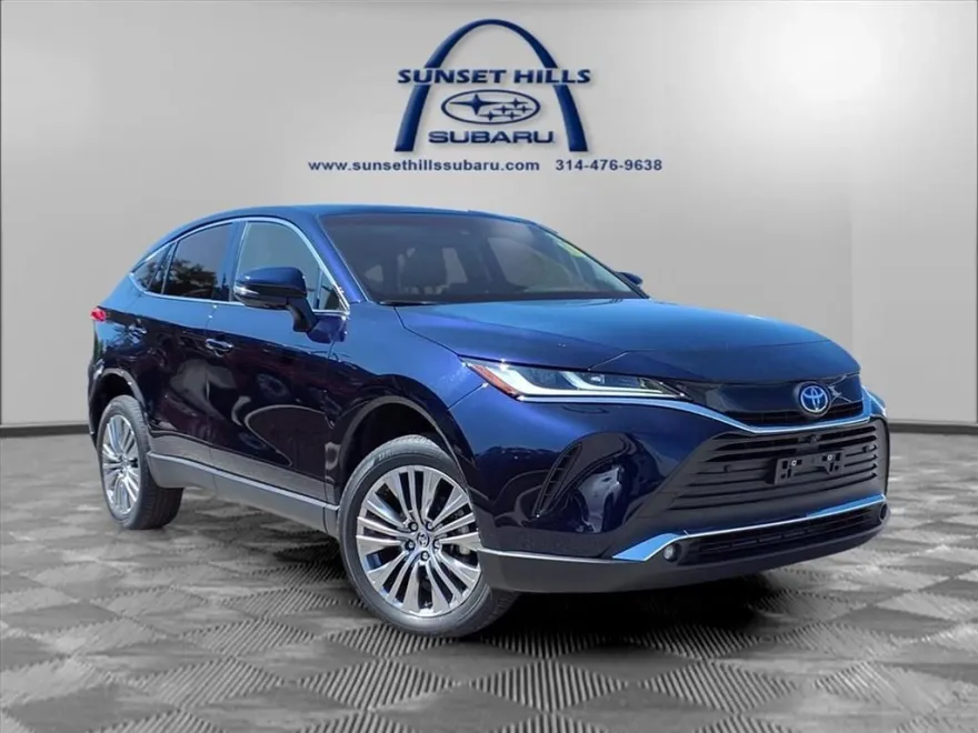 2024 Toyota Venza Limited photo 1