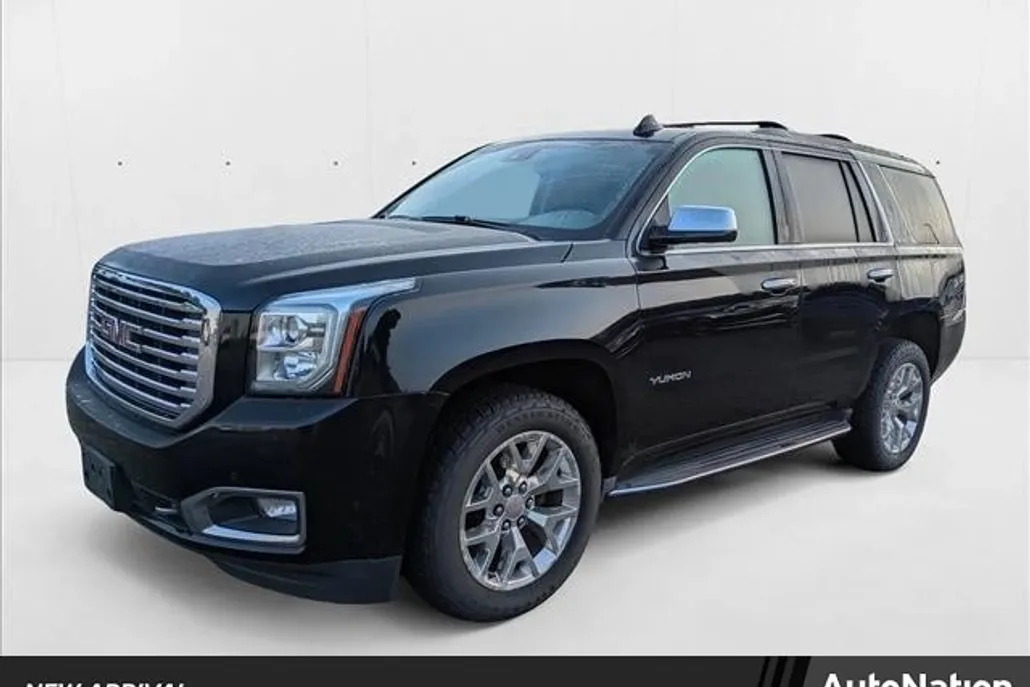 2017 Gmc Yukon SLT photo 1