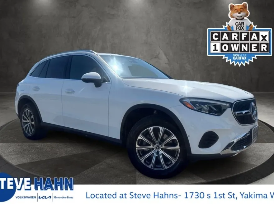 2024 Mercedes Benz GLC 300 photo 1