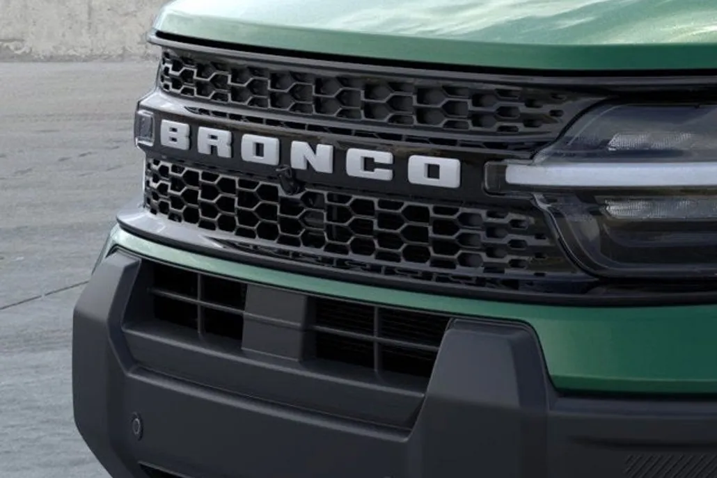 2025 Ford Bronco Sport Outer Banks photo 1