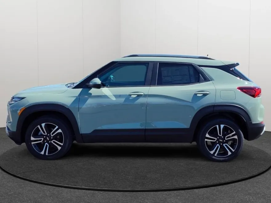 2026 Chevrolet Trailblazer LT photo 1