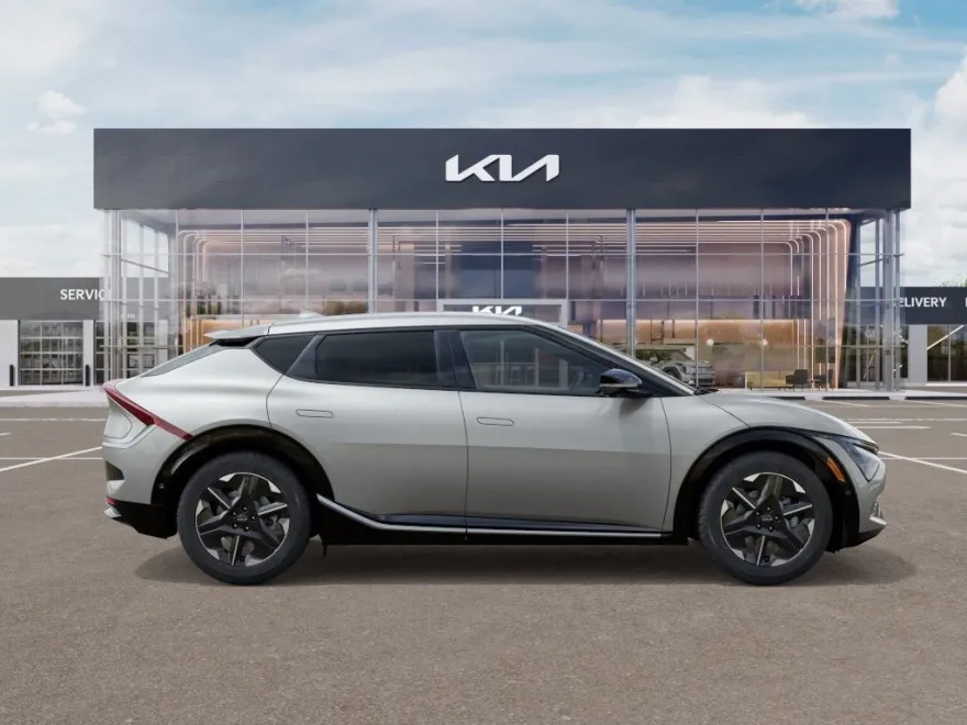 2025 Kia EV6 Light Wind photo 1