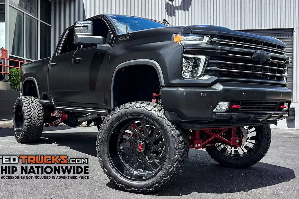 2023 Chevrolet Silverado 2500HD High Country photo 1