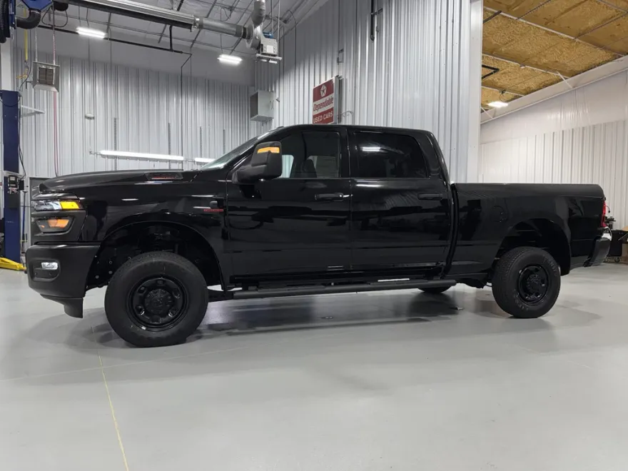 2025 Ram 2500 Tradesman photo 1