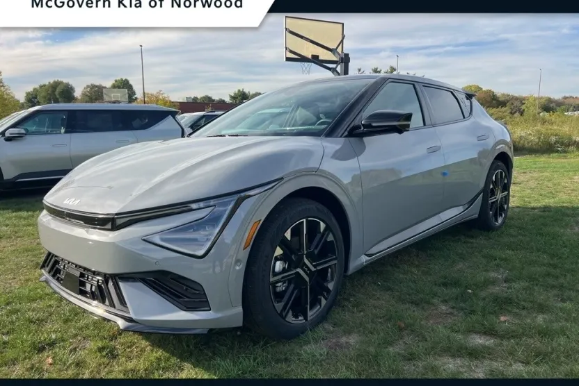 2025 Kia EV6 GT-Line photo 1