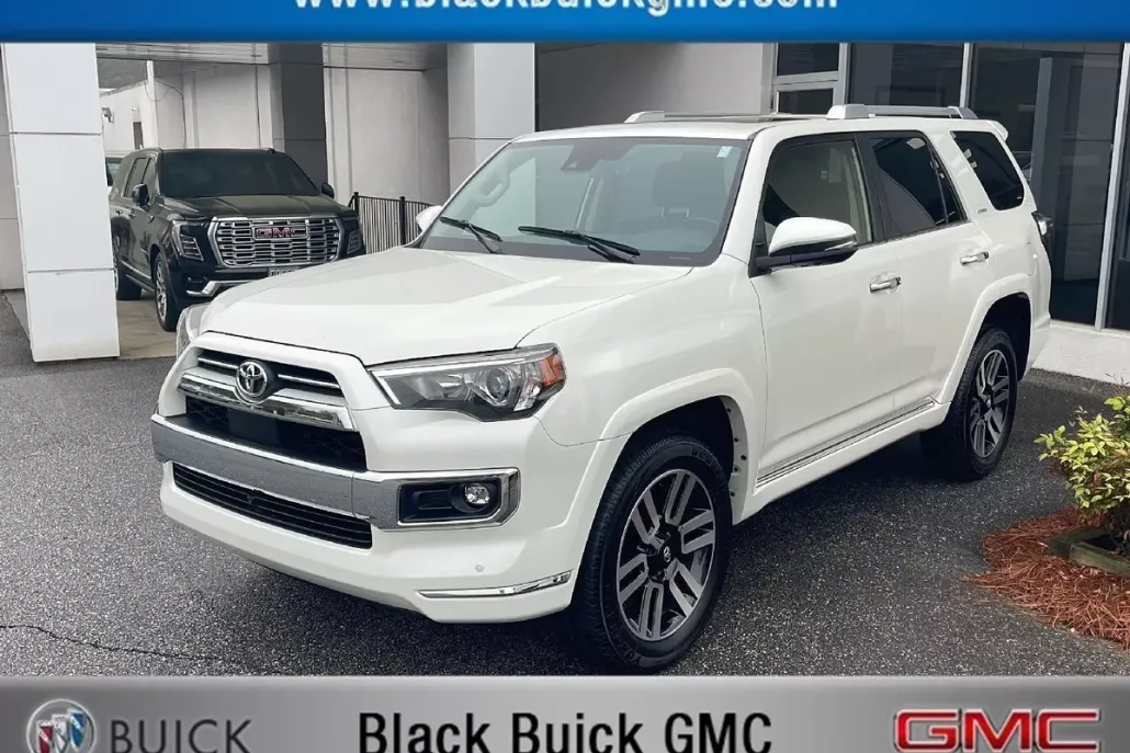 2023 Toyota 4Runner Limited photo 1