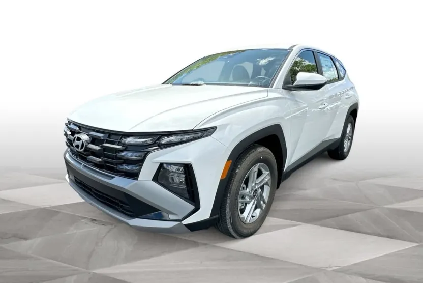 2025 Hyundai Tucson SE photo 1