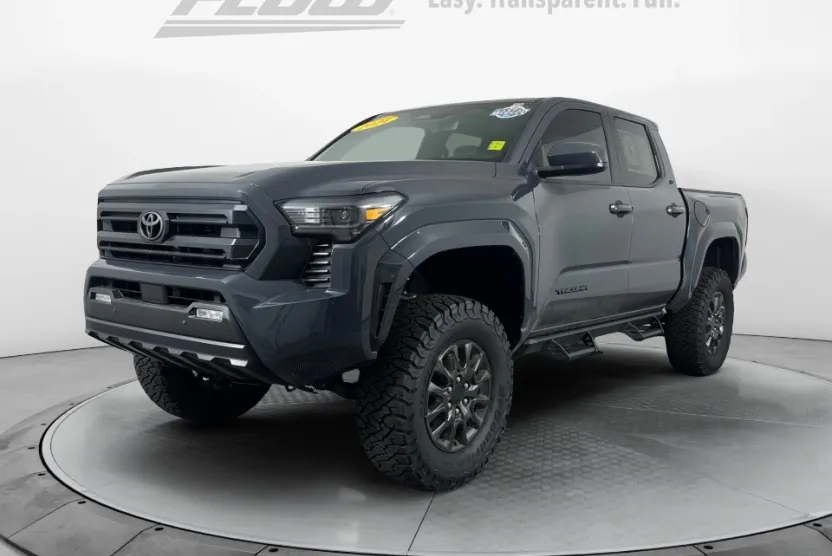 2024 Toyota Tacoma SR5 4x4 Double Cab photo 1