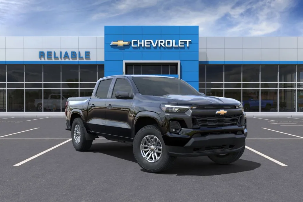 2025 Chevrolet Colorado Work Truck LT photo 1