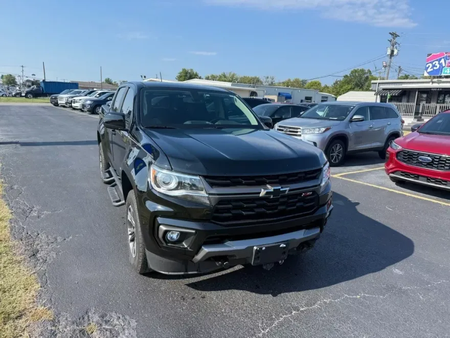 2022 Chevrolet Colorado Z71 photo 1